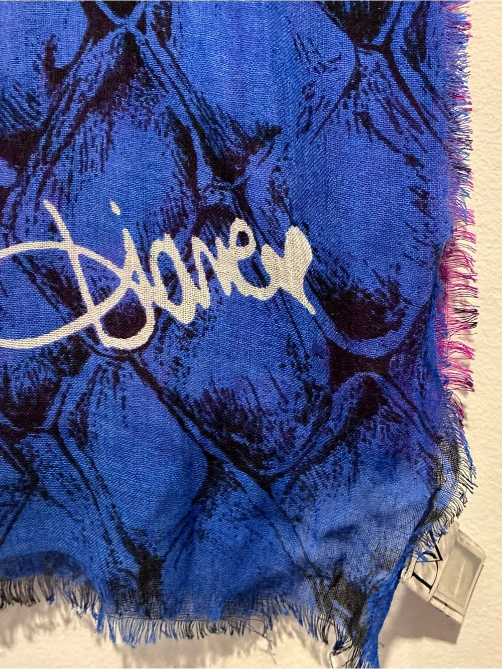 NWT Diane von Furstenberg DVF Blue Magenta Snakeskin Print Scarf Wrap 80x40